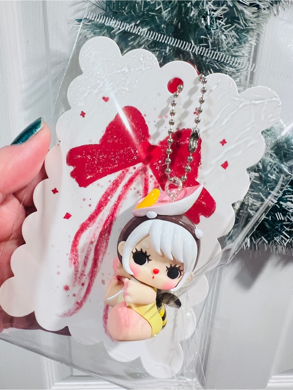 Liila Bee Keychain